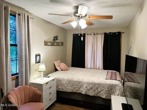 8 Chisholm Trl, Wiggins, MS 39577 photo 11