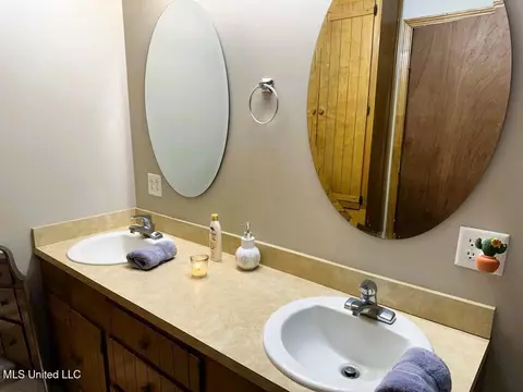8 Chisholm Trl, Wiggins, MS 39577 photo 15