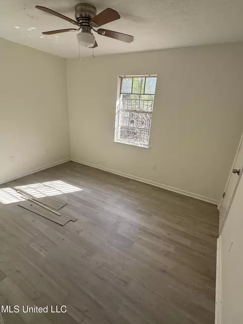 2806 Tara Rd, Jackson, MS 39212 photo 2