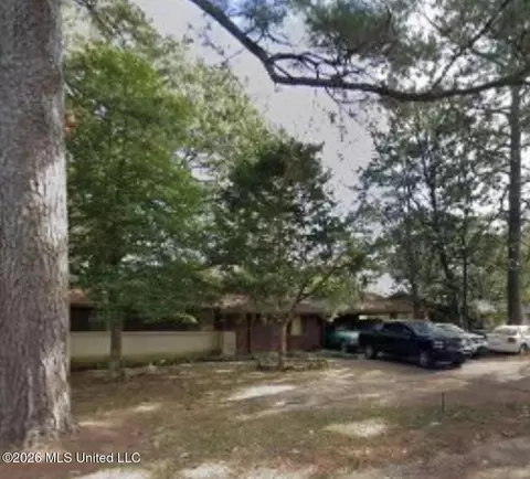 1942 Marshall Pl, Jackson, MS 39213