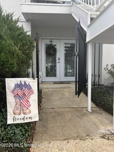 550 Post Rd #607, Ridgeland, MS 39157