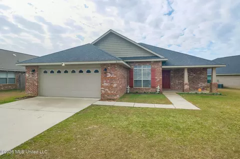 18151 Canal Ct, Gulfport, MS 39503