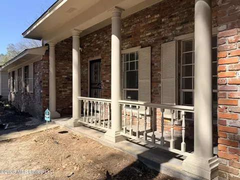 Exterior - 1514 Dorgan St, Jackson, MS 39204 photo 4 of 10