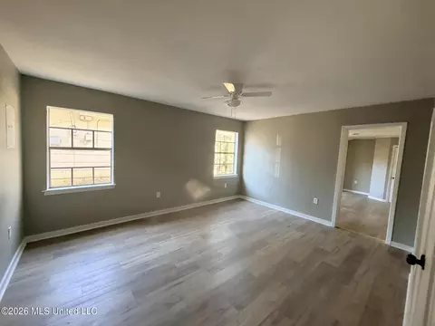 Living - 1514 Dorgan St, Jackson, MS 39204 photo 8 of 8
