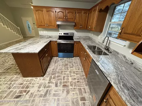 Kitchen - 182 Blue Lakes Dr, Lucedale, MS 39452 photo 1 of 2