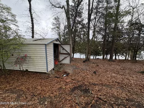Exterior - 182 Blue Lakes Dr, Lucedale, MS 39452 photo 7 of 7