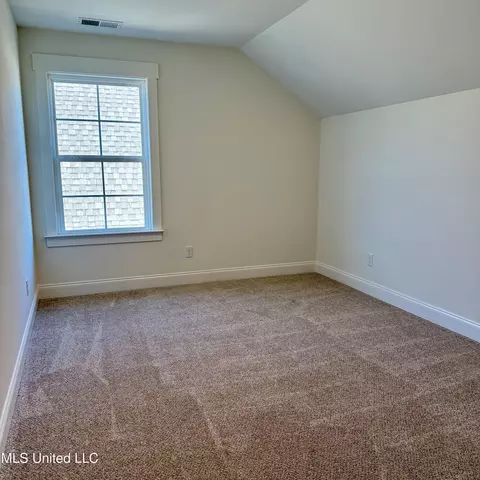 Bedroom - 502 Bolivar Dr, Nesbit, MS 38651 photo 2 of 5