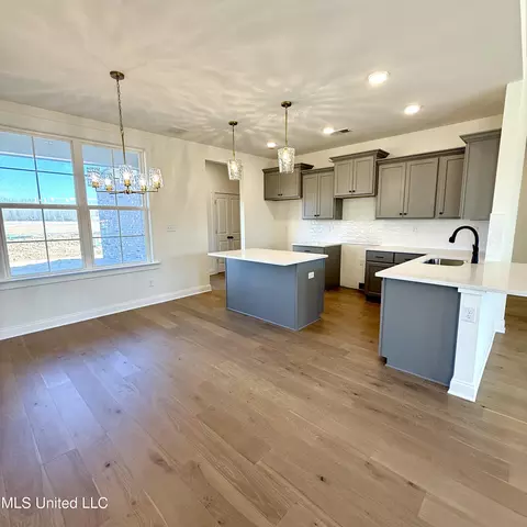 Kitchen - 502 Bolivar Dr, Nesbit, MS 38651 photo 1 of 3