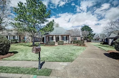 512 Carlisle Cir, Madison, MS 39110