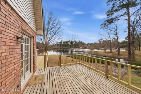 Exterior - 109 Springdale Dr, Terry, MS 39170 photo 5 of 8