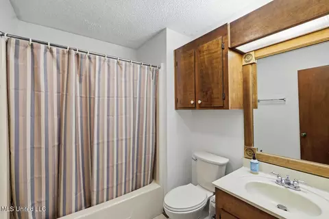 Bath - 109 Springdale Dr, Terry, MS 39170 photo 1 of 2