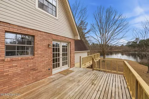 Exterior - 109 Springdale Dr, Terry, MS 39170 photo 4 of 8
