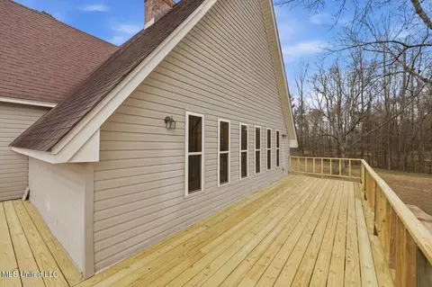 Exterior - 109 Springdale Dr, Terry, MS 39170 photo 3 of 8