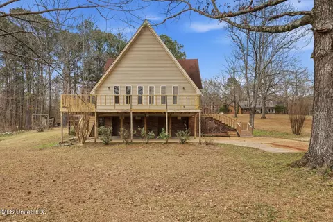 Exterior - 109 Springdale Dr, Terry, MS 39170 photo 2 of 8