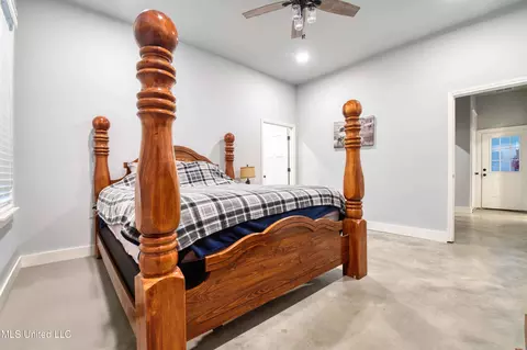 Bedroom - 301 Summer Oaks Dr, Lamar, MS 38642 photo 6 of 6