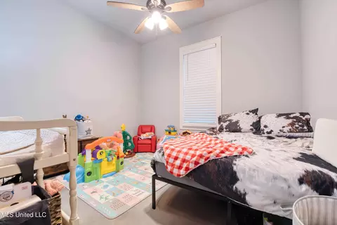 Bedroom - 301 Summer Oaks Dr, Lamar, MS 38642 photo 3 of 6