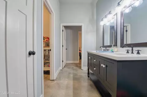 Entry Way - 301 Summer Oaks Dr, Lamar, MS 38642 photo 1 of 1