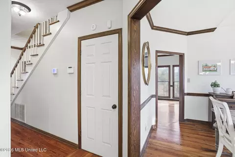 Entry Way - 486 Saint Augustine Dr, Madison, MS 39110 photo 3 of 13