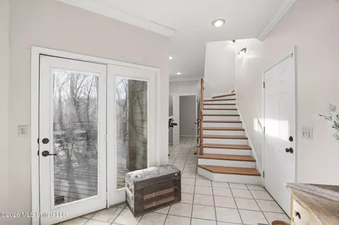 Entry Way - 486 Saint Augustine Dr, Madison, MS 39110 photo 6 of 13