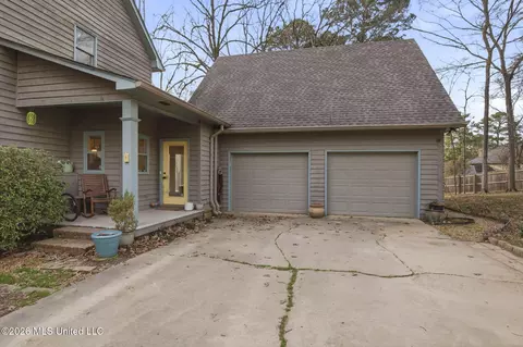 Other - 486 Saint Augustine Dr, Madison, MS 39110 photo 2 of 10