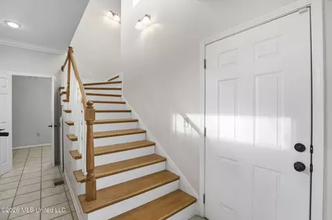 Entry Way - 486 Saint Augustine Dr, Madison, MS 39110 photo 7 of 13