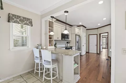 Kitchen - 486 Saint Augustine Dr, Madison, MS 39110 photo 5 of 5