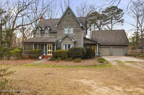 486 Saint Augustine Dr, Madison, MS 39110
