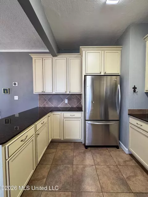 4059 Council Cir, Jackson, MS 39206 photo 11