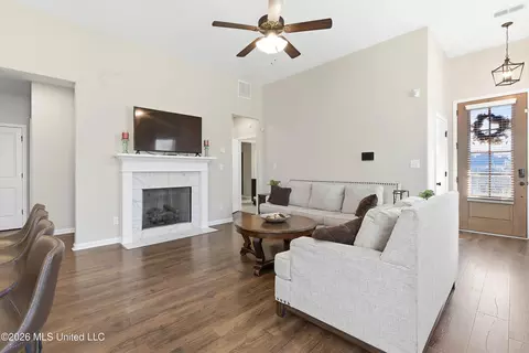 6214 Rosemark Rd, Olive Branch, MS 38654 photo 3