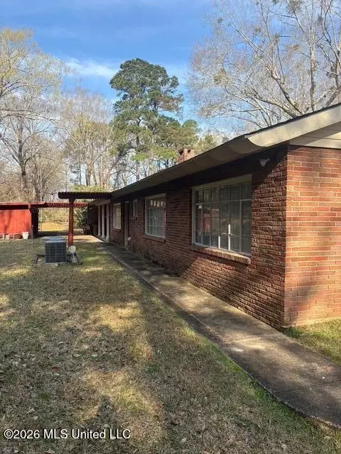Other - 200 Gloucester Rd, Natchez, MS 39120 photo 5 of 11