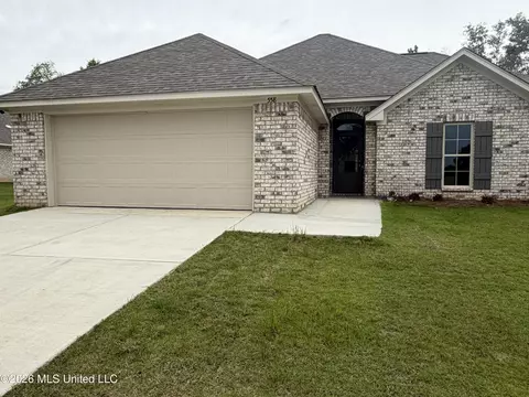 558 Patrick Farms Dr, Pearl, MS 39208