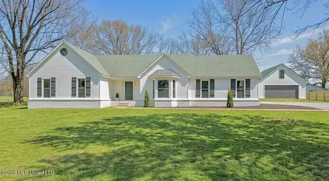 4178 Davall Dr, Olive Branch, MS 38654