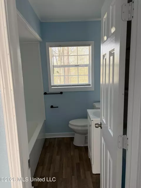 Bath - 3155 Shirley Dr, Jackson, MS 39212 photo 1 of 1