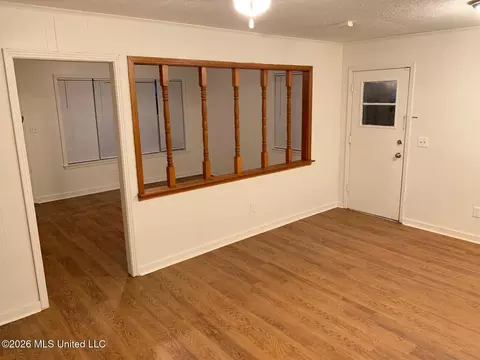 Living - 1066 Branch St, Jackson, MS 39212 photo 2 of 5