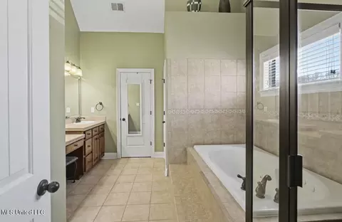 Other - 1884 W Keenlan Dr, Hernando, MS 38632 photo 5 of 12