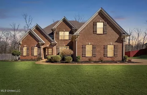 1884 W Keenlan Dr, Hernando, MS 38632