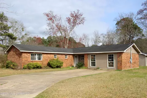 10108 Ridgeline Dr, Moss Point, MS 39562