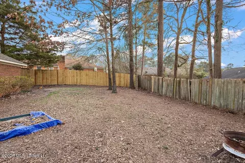 Exterior - 939 Tenby Dr, Brandon, MS 39047 photo 10 of 10