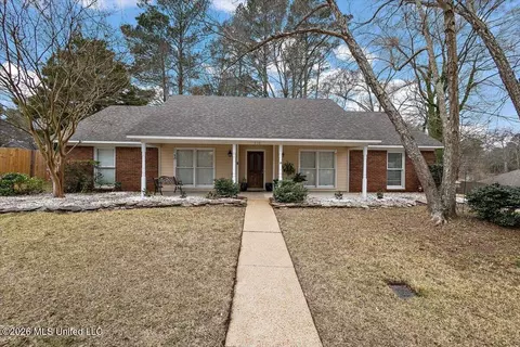 939 Tenby Dr, Brandon, MS 39047