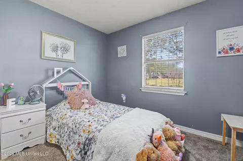 Bedroom - 3282 Dean Nursery Rd, Lucedale, MS 39452 photo 3 of 4