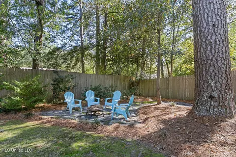 Exterior - 4424 Northover Dr, Jackson, MS 39211 photo 5 of 19