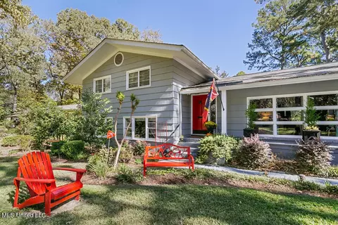 Exterior - 4424 Northover Dr, Jackson, MS 39211 photo 2 of 19