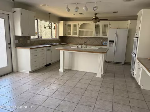 Kitchen - 348 Old Magee Rd, Magee, MS 39111 photo 1 of 5