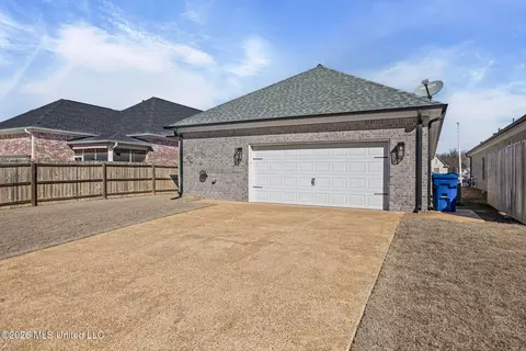 Exterior - 3425 Kreunen St, Nesbit, MS 38651 photo 4 of 5