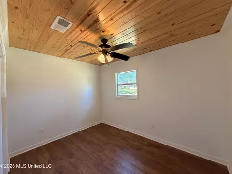 Bedroom - 947 Witsell Rd, Jackson, MS 39206 photo 1 of 1