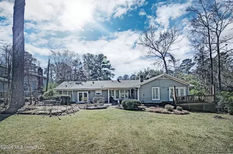 Exterior - 1508 Robert Dr, Jackson, MS 39211 photo 6 of 8