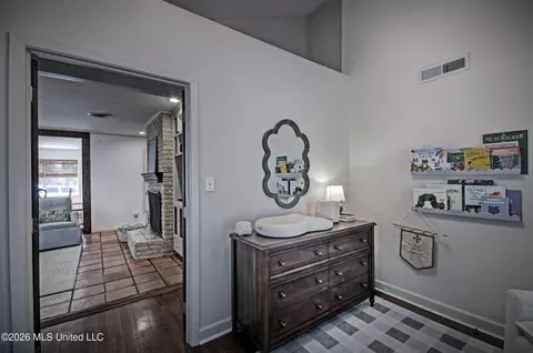 Entry Way - 1508 Robert Dr, Jackson, MS 39211 photo 2 of 2