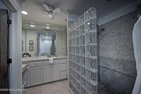 Bath - 1508 Robert Dr, Jackson, MS 39211 photo 1 of 7