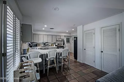 Kitchen - 1508 Robert Dr, Jackson, MS 39211 photo 5 of 5