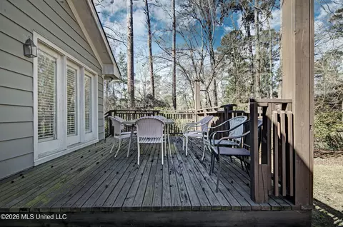 Exterior - 1508 Robert Dr, Jackson, MS 39211 photo 5 of 8